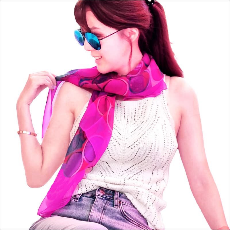 _DAYSYOUNG_ SQUARE SCARFF_ONE3